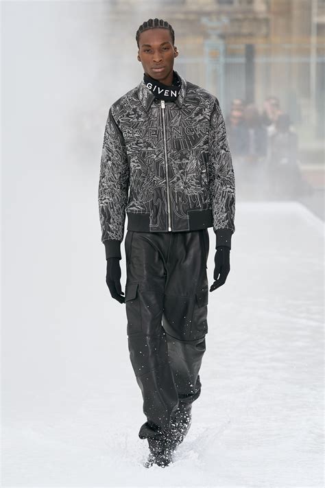 Givenchy Spring 2023 Menswear Collection 